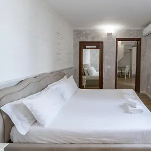 - 2° Floor Апартаменты
