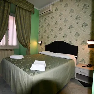 Hotell Ferrarese, Rom